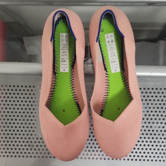 Rothy’s Pink Round Toe Flats Washable Sustainable Shoes - Picture 4 of 8